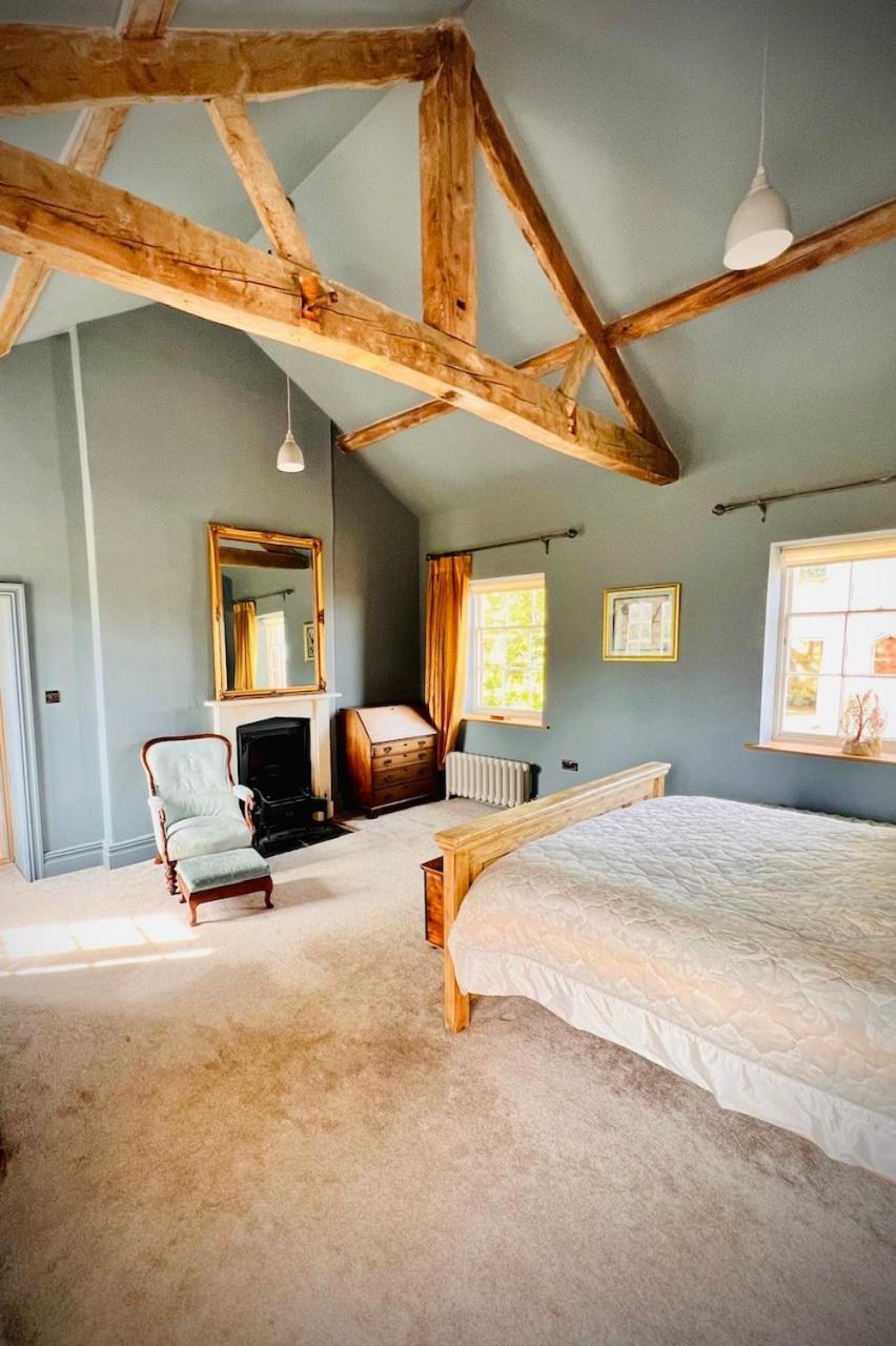 Apartment At Llanerchydol Hall Welshpool Luaran gambar